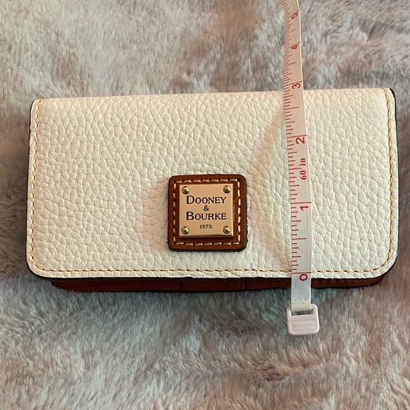 Dooney & Bourke Slim Phone Case in White ZR022 NWT - Picture 14 of 15